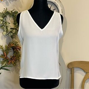 Elementz White Sleeveless V-Neck Blouse Flowy Workwear Shell Small